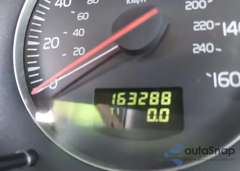 2006 Volvo V70 2.5T z USA, uszkodzony, nr VIN YV1SW592862546884